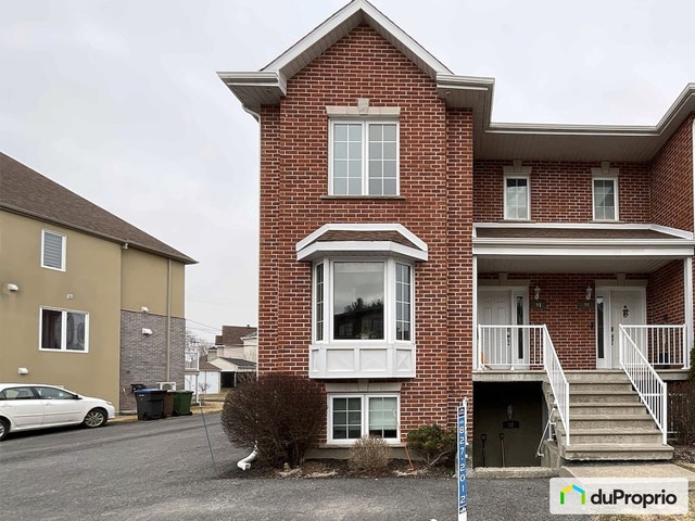 $449,999 - Condominium in St-Jean-sur-Richelieu (St-Luc) — photo 1