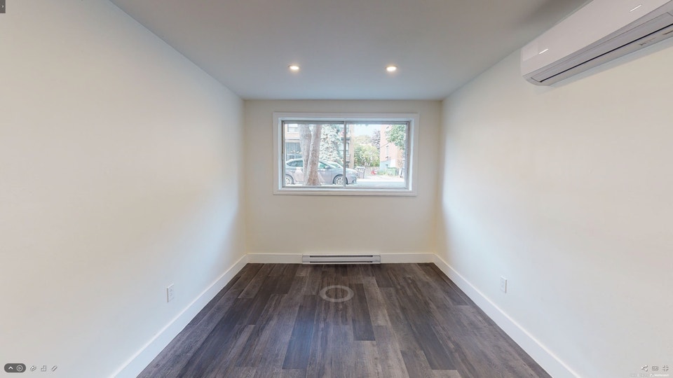 524 23e Ave - Three-Bedroom (5.5) Apartment for Rent 3