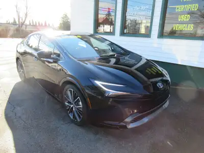 Clean Carfax, two sets of keys, tons of factory warranty AND ALL WHEEL DRIVE IN A HYBRID CAR! Get gr...