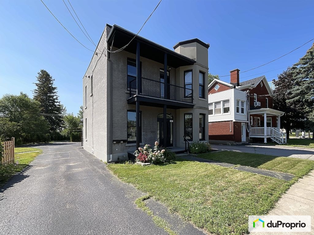 $565,000 - Duplex in Trois-Rivières (Trois-Rivières-Ouest) — photo 2
