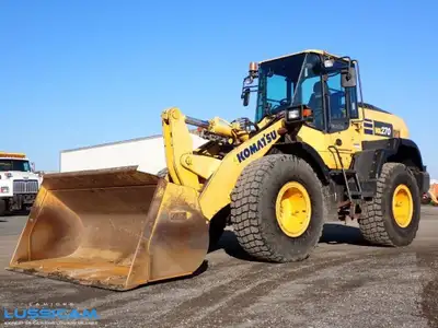 2020 Komatsu WA270-8 2020 Komatsu WA270-8 Découvrez le Komatsu WA270-8 2020 chez Camions Lussicam à...