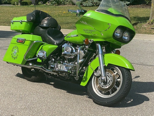 motorcycle in Motorcycle Parts & Accessories in City of Toronto - Image 4