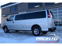 12 Passagers // Attache remorque // Cruise // Camera de recul // Modèle Allonger Superbe condition /... (image 5)