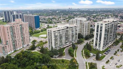 Homes for Sale in Steeles/Kipling, Toronto, Ontario $589,900 in Houses for Sale in Mississauga / Peel Region - Image 2