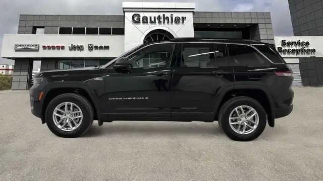 2026 Jeep Grand Cherokee Laredo X in Cars & Trucks in Winnipeg - Image 4