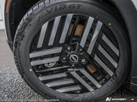 This Nissan LEAF has a strong Electric engine powering this Automatic transmission. *This Nissan LEA... (image 7)