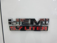 RAM 1500 CLASSIC SLT 2022 V8 5.7 LITRES HEMI CREW-CAB BOITE 5.7 PIEDS 4X4 TOUT ÉQUIPÉ / BANCS CHAUFF... (image 6)