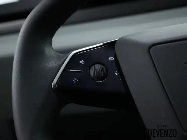2025 Tesla Cybertruck5343714552899276815