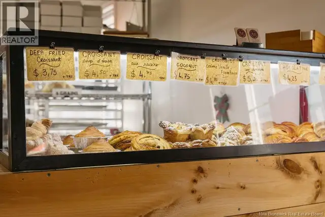 40 Douglas ave Bathurst, New Brunswick in Commercial & Office Space for Sale in Bathurst - Image 22