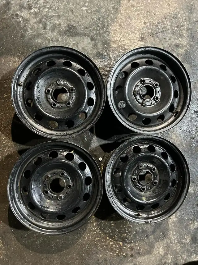 X40835 - 5x120 - 16x7 - 4 STEEL RIMS - LIKE NEW CONDITION in Tires & Rims in Kitchener / Waterloo - Image 2