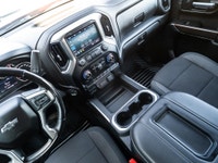 Greenlight Auto we have the best selections there's no better destination to find a quality used veh... (image 8)