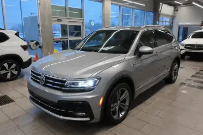 Tiguan Highline R-LINE 2.0L 4MOTION, CARFAX SANS ACCIDENT, Banc Chauffant, Toit Ouvrant, NAV Finance...