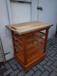 BUTCHER BLOCK on WHEELS *** DELIVERY INCLUDED!