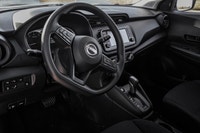 MP3 Capability,Traction Control,Auxiliary Audio Input,Floor Mats,MP3 Capability,Bluetooth Connection... (image 8)