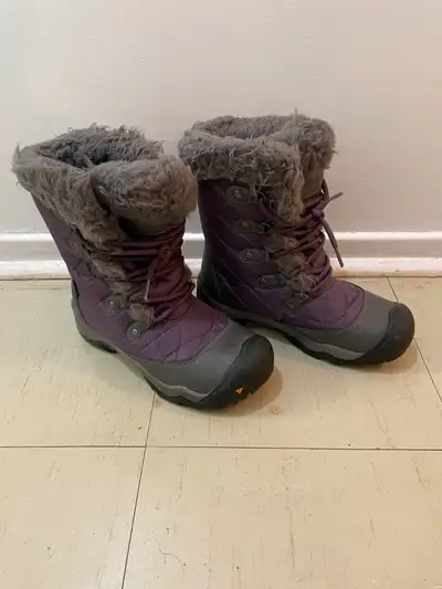 Women leather Boots / shoes Size 7, View more