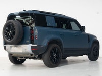 This beautiful 2020 Land Rover Defender HSE is a local Ontario. Built for luxury and off-road excell... (image 2)