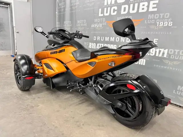 2011 Can-Am Spyder RS-S SM5 in Sport Touring in Drummondville - Image 11
