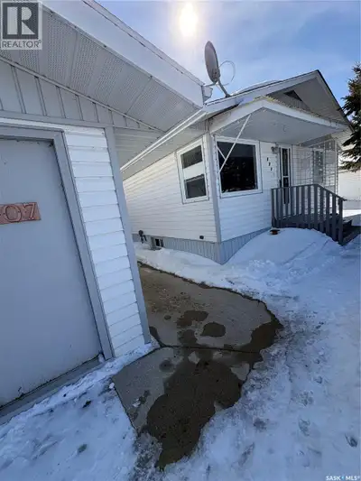If bright and sunny open concept is your thing, you must check out this home. This home has two bedr...