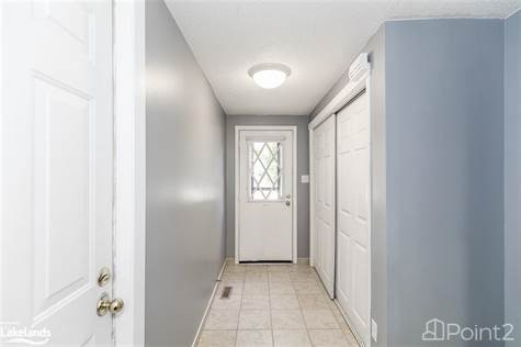 Condos for Sale in Midland, Ontario $429,500 in Condos for Sale in Barrie - Image 3