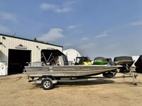 PRE OWNED BWC REVOLVER 44HRS STERN WHEEL KIT BIMINI TOP ALPINE STEREO BOW RAMPS WINCH W/REMOTE WIND... (image 1)