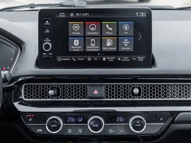 2022 Honda Civic Sedan Touring in Cars & Trucks in Oakville / Halton Region - Image 27