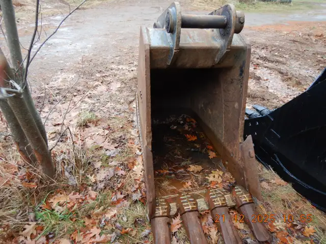 ESCO EXTREME DUTY 350-500 RIPPING-TRENCHING SHORING  24" &  48" in Heavy Equipment in City of Toronto - Image 42