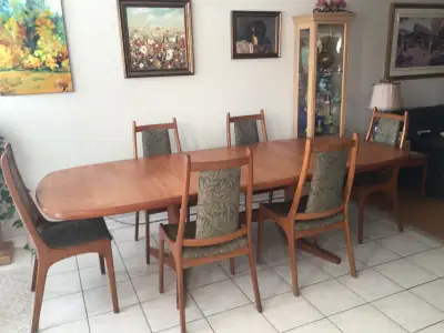 Beautiful Scandinavian teak table purchased in the mid 80’s from the house of teak on Dundas. 106” x...