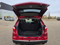 The 2019 Chevrolet Equinox Premier combines refined style, advanced technology, and everyday versati... (image 5)