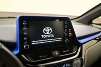 The 2021 Toyota C-HR XLE delivers bold styling, impressive efficiency, and modern technology in a fu... (image 5)