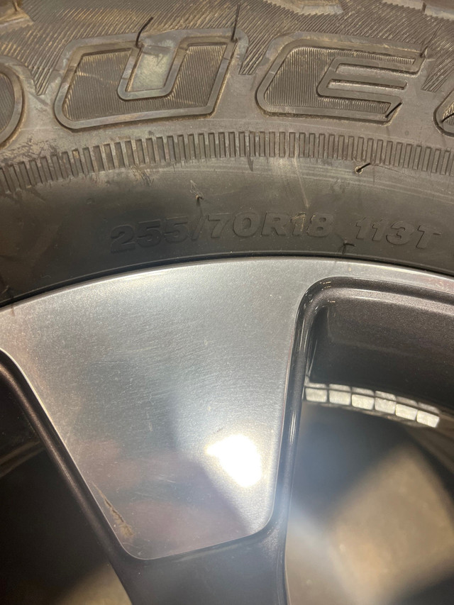 2021-2023 Jeep Wrangler Bridgestone Dueler A/T 255/70R18 in Tires & Rims in St. Catharines - Image 2