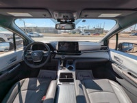 Come finance this vehicle with us. Apply on our website stonebridgeauto.com 2022 Toyota Sienna Hybri... (image 6)