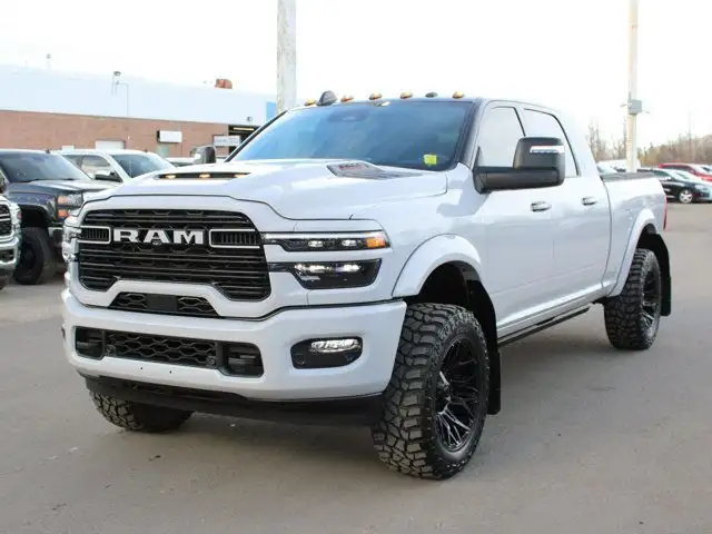 2025 Ram 3500 Laramie | 3M PPF | Power Running Boards | No in Cars & Trucks in Calgary - Image 13