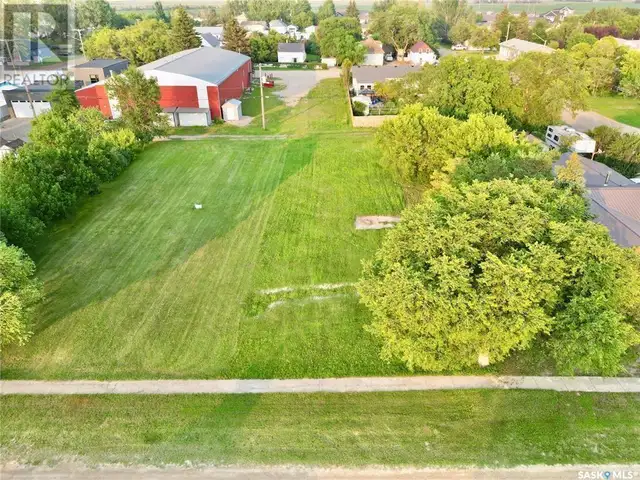 549 Ford STREET Bethune, Saskatchewan in Land for Sale in Moose Jaw - Image 3
