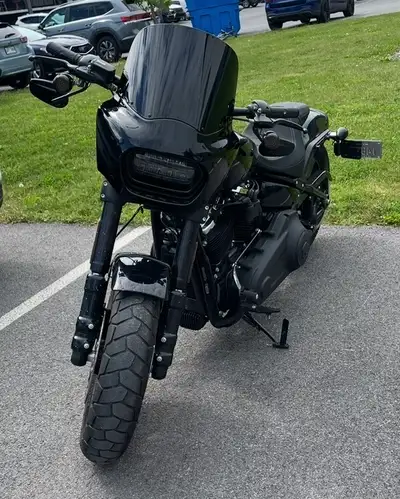 This Harley Davidson Fat Bob features the powerful 114 Milwaukee-Eight engine and is in excellent co...