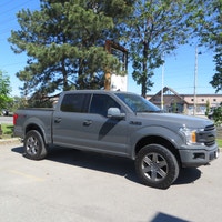 Check out this sleek 2020 Ford F-150 LARIAT FX4 4x4 SuperCrew with a powerful 6 Cylinder engine and... (image 9)