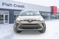 Turn heads in this eye-catching 2021 Toyota C-HR, featuring bold design and cutting-edge safety. Wit... (image 1)