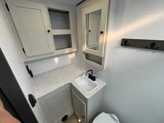 2026 Coachmen Northern Spirit in Travel Trailers & Campers in Terrace - Image 13