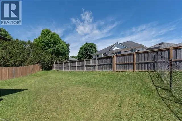 51 CRAB APPLE Court Wellesley, Ontario in Houses for Sale in Kitchener / Waterloo - Image 7
