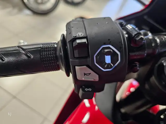 2025 Honda CBR500R ABS in Street, Cruisers & Choppers in Grande Prairie - Image 6