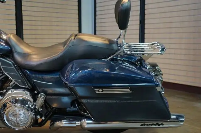 2016 Harley-Davidson FLTRXS - Road Glide Special in Sport Touring in Lethbridge - Image 6