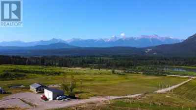 Wow - beautiful Spillimacheen Ranch - ( heritage homestead - 1898) this 154 acre ranch ( mixed 80 ac...