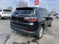 Navigate urban landscapes and conquer weekend escapades with this versatile 2025 Jeep Compass Sport.... (image 4)