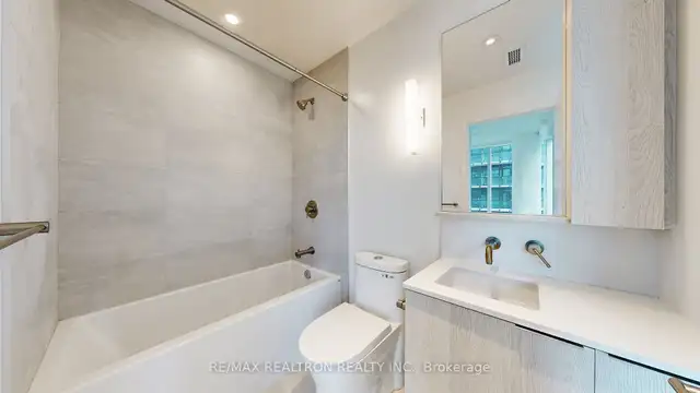 1BR & 2BR Brand New Condo units available at Yonge & Eglinton !! in Long Term Rentals in City of Toronto - Image 37