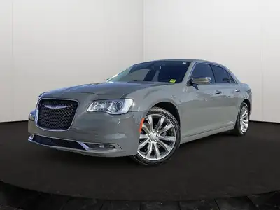 This Chrysler 300 has a dependable Regular Unleaded V-6 3.6 L/220 engine powering this Automatic tra...
