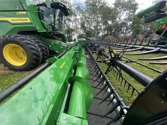 2022 John Deere HD40R in Farming Equipment in Swift Current - Image 15