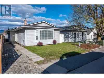 Centrally located rancher with a detached shop! 1179 Queen Street is nestled in the sought after Pen...