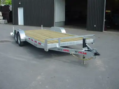 REMORQUE PLATE-FORME K-TRAIL CAR HAULER 80'' X20' 2 ESSIEUX 5200LB. FLAT BAR SUR COTE (RUB RAIL) PLA...