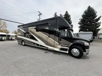 A barely used 2023 Newmar Super Star 3729 that redefines luxury and comfort in RV living. This top-o...