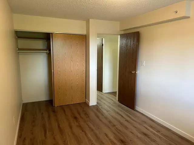 IN-SUITE WASHER & DRYER / ELEVATOR! in Long Term Rentals in Prince Albert - Image 11