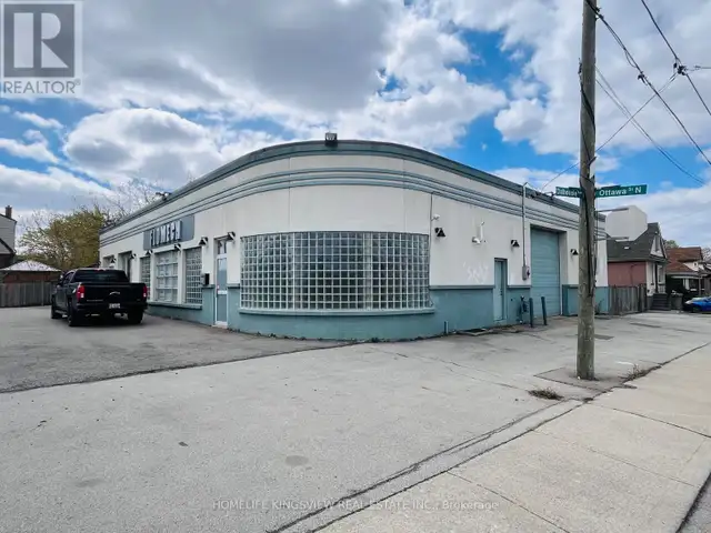 495 OTTAWA STREET Hamilton (Crown Point), Ontario in Commercial & Office Space for Rent in Oakville / Halton Region - Image 4